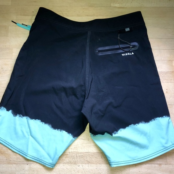 Boardshorts - Picture 2 of 2